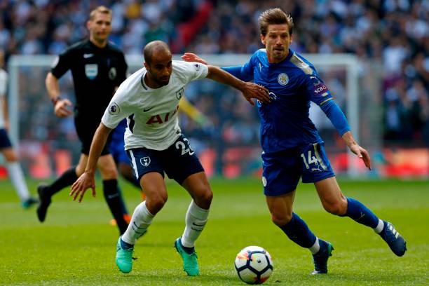 两支竞争激 两支竞争激